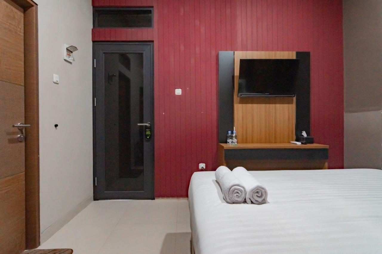 Urbanview Elephant Eleven Residence Bandung By Reddoorz Exterior foto